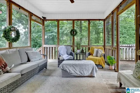 192 Kentwood Drive Alabaster AL 35007