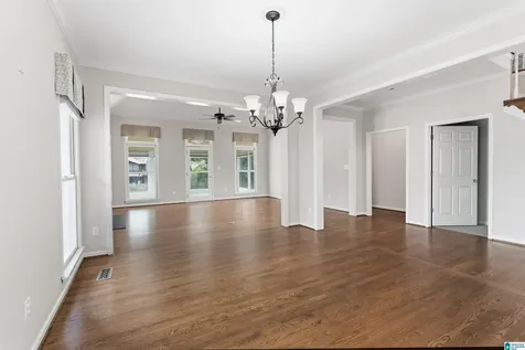 1008 Southlake Cove Hoover AL 35244