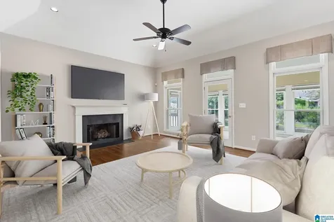 1008 Southlake Cove Hoover AL 35244
