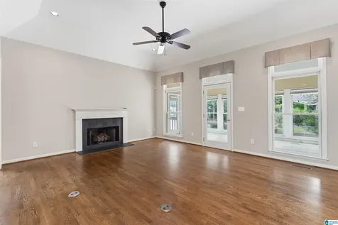 1008 Southlake Cove Hoover AL 35244