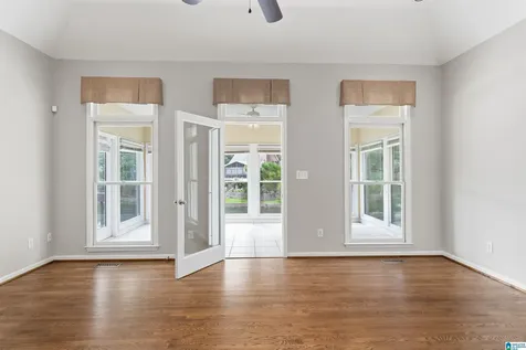1008 Southlake Cove Hoover AL 35244
