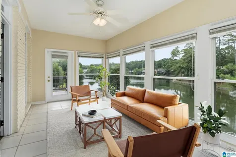 1008 Southlake Cove Hoover AL 35244