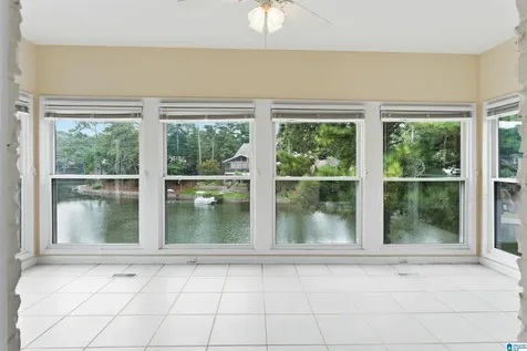 1008 Southlake Cove Hoover AL 35244