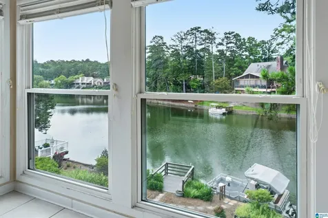 1008 Southlake Cove Hoover AL 35244