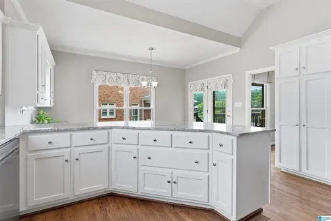1008 Southlake Cove Hoover AL 35244