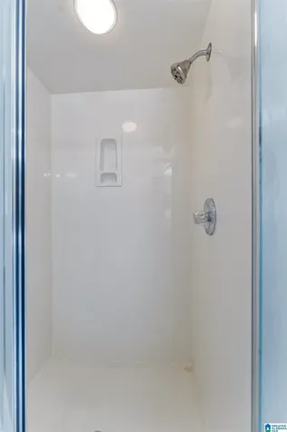 1008 Southlake Cove Hoover AL 35244