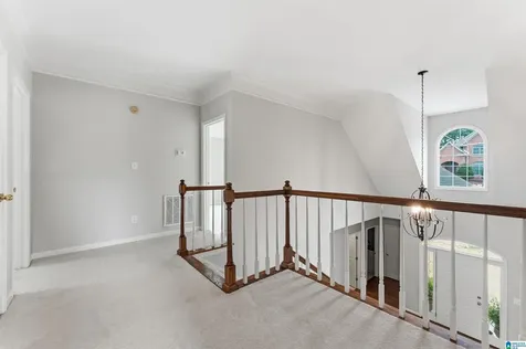 1008 Southlake Cove Hoover AL 35244