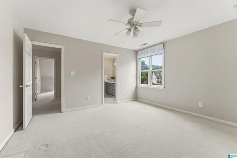 1008 Southlake Cove Hoover AL 35244