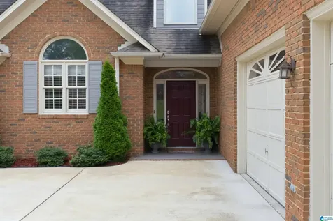 1008 Southlake Cove Hoover AL 35244
