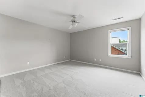 1008 Southlake Cove Hoover AL 35244