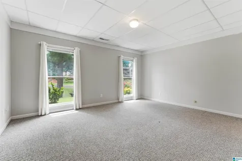 1008 Southlake Cove Hoover AL 35244
