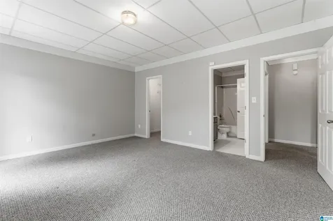 1008 Southlake Cove Hoover AL 35244