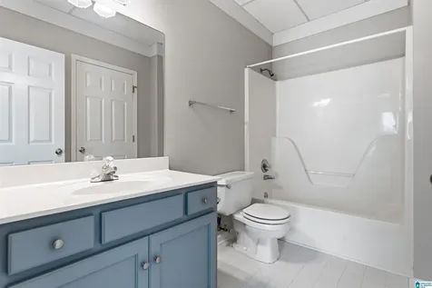 1008 Southlake Cove Hoover AL 35244