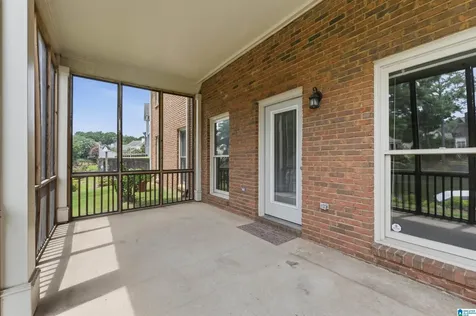 1008 Southlake Cove Hoover AL 35244
