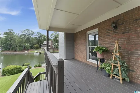 1008 Southlake Cove Hoover AL 35244