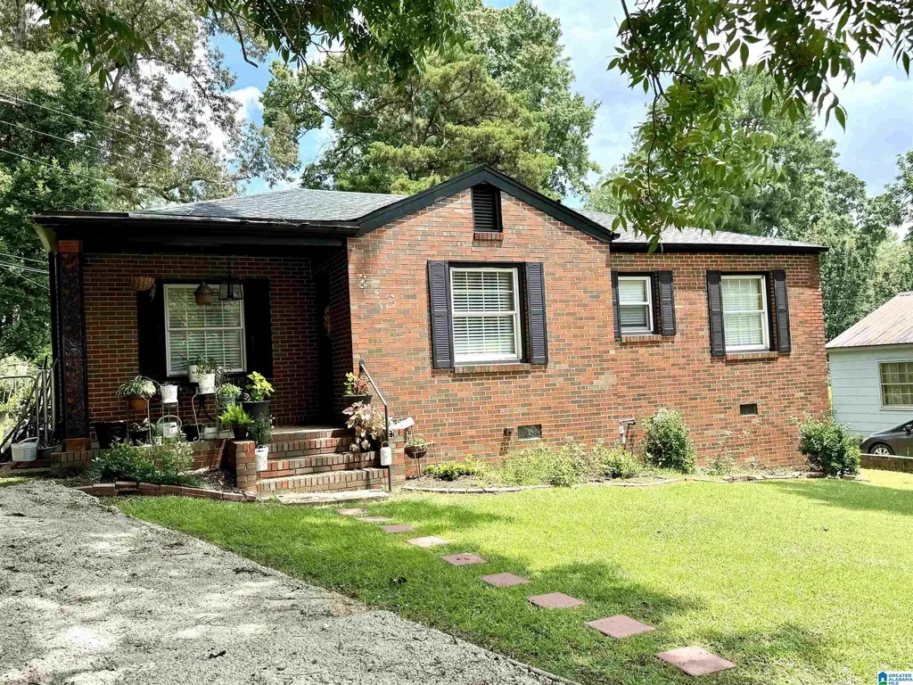 212 Lee Drive Sylacauga AL 35150
