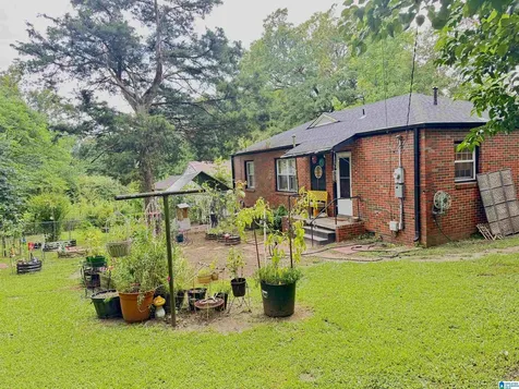 212 Lee Drive Sylacauga AL 35150