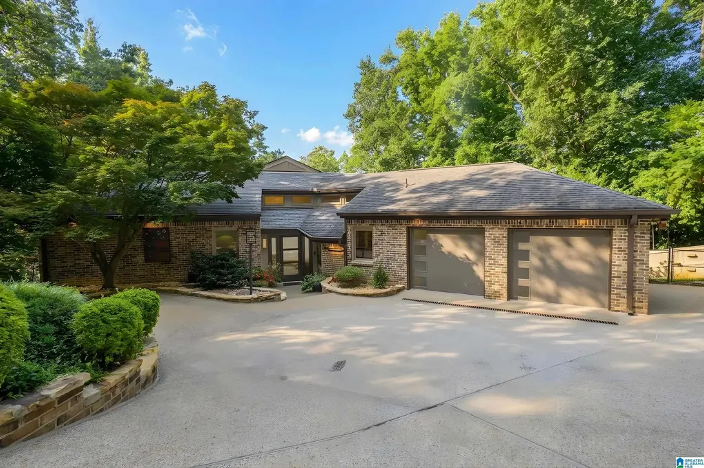 2258 Shady Creek Trail Vestavia Hills AL 35216