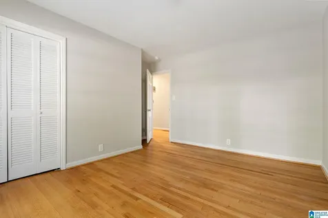 5236 Clairmont Avenue Birmingham AL 35222