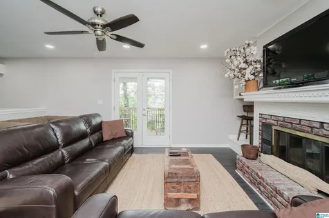 2100 Montreat Lane Vestavia Hills AL 35216