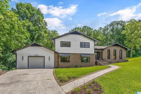 914 Brentwood Court Cullman AL 35055