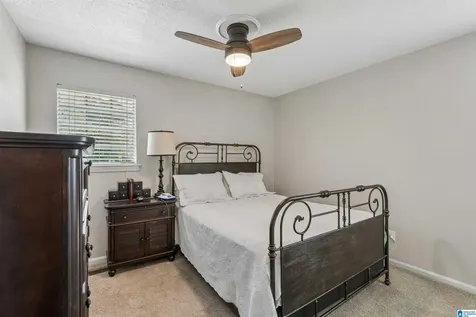 136 1st Way Pleasant Grove AL 35127