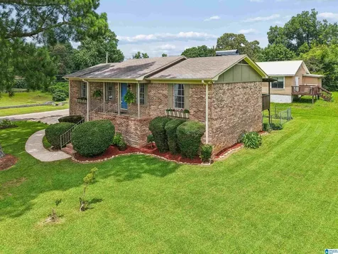 136 1st Way Pleasant Grove AL 35127