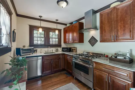 5032 8th Court Birmingham AL 35212