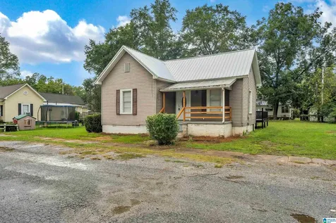 28 Jackson Avenue Sylacauga AL 35150