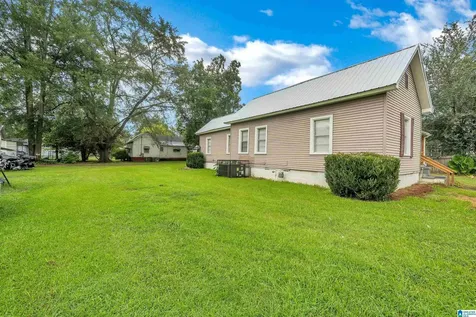 28 Jackson Avenue Sylacauga AL 35150