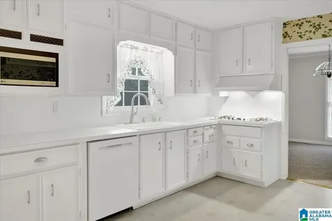 1224 Old Oak Circle Birmingham AL 35235