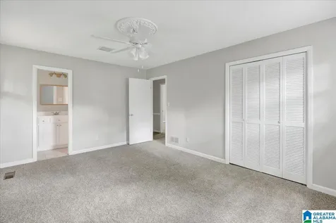 1224 Old Oak Circle Birmingham AL 35235