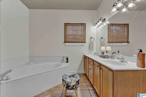 3142 Cambridge Circle Trussville AL 35173