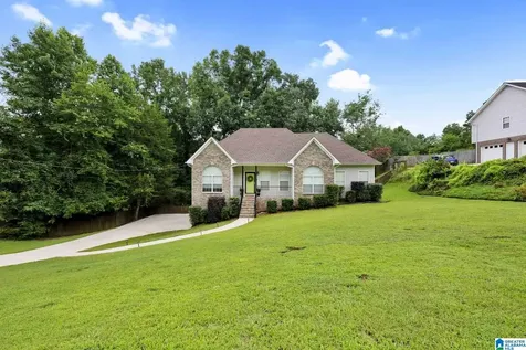 3142 Cambridge Circle Trussville AL 35173