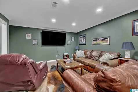 3142 Cambridge Circle Trussville AL 35173