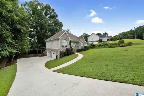 3142 Cambridge Circle Trussville AL 35173