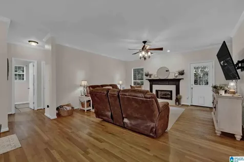 3142 Cambridge Circle Trussville AL 35173