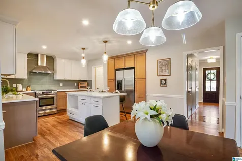 812 Sweetgum Court Hoover AL 35244