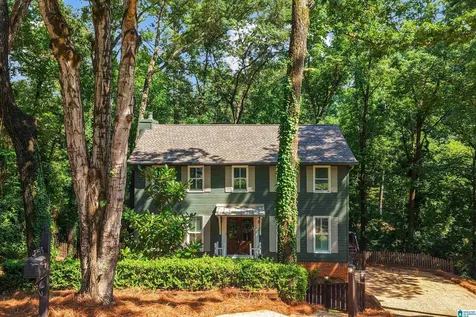 812 Sweetgum Court Hoover AL 35244