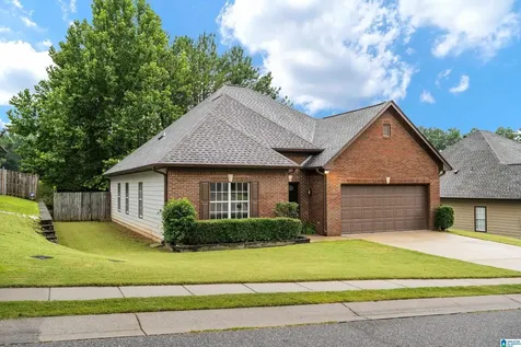 304 Bedford Circle Calera AL 35040