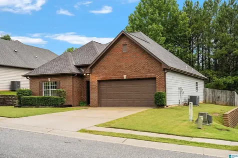 304 Bedford Circle Calera AL 35040