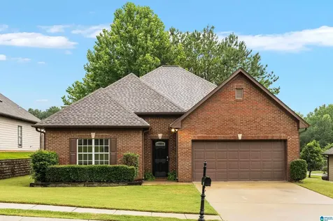 304 Bedford Circle Calera AL 35040
