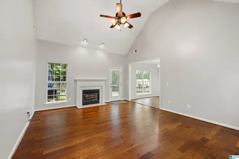 304 Bedford Circle Calera AL 35040