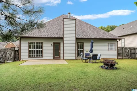 304 Bedford Circle Calera AL 35040