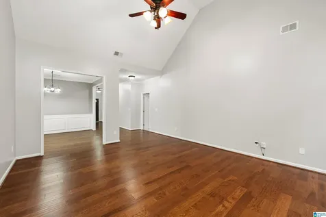 304 Bedford Circle Calera AL 35040