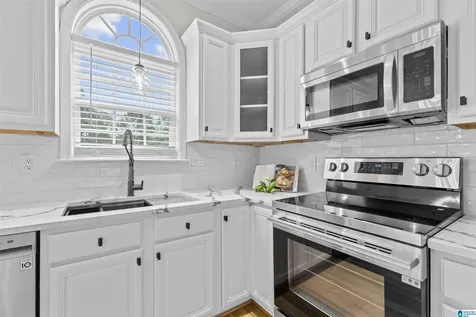106 Orchard Lane Helena AL 35080