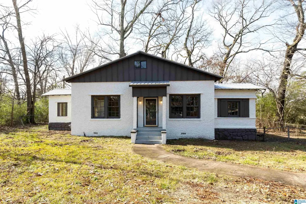 2240 1st Street NE Center Point AL 35215