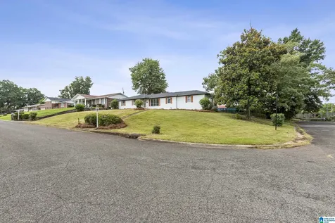 601 Beacon Drive Fairfield AL 35064