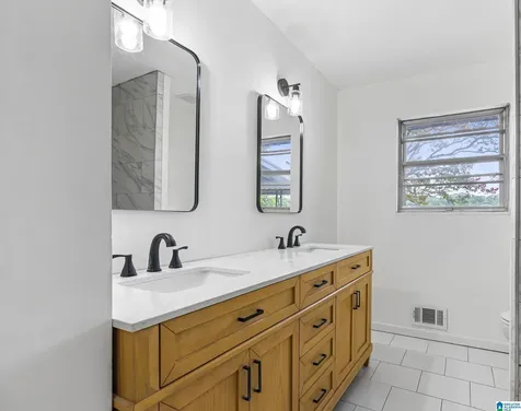 601 Beacon Drive Fairfield AL 35064