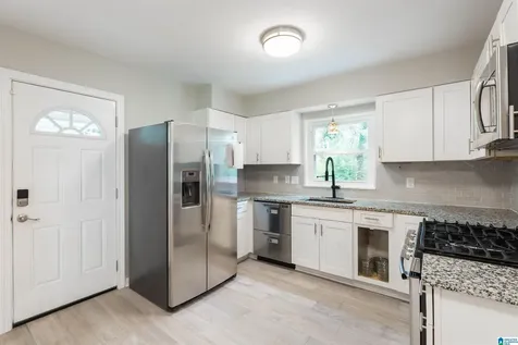 2101 Audubon Circle Hoover AL 35226